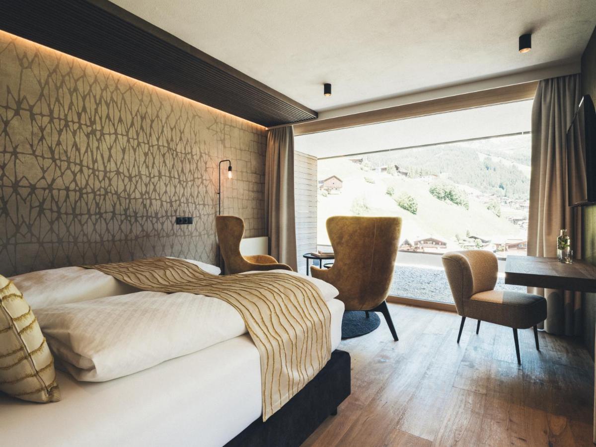 Hotel Tirolerhof 4 Sterne Superior Tux Exteriör bild