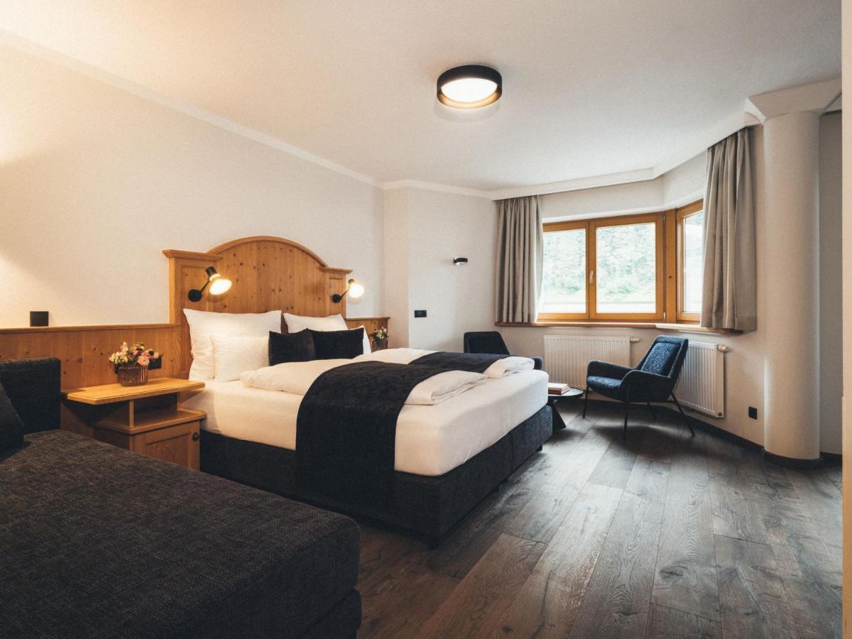 Hotel Tirolerhof 4 Sterne Superior Tux Exteriör bild